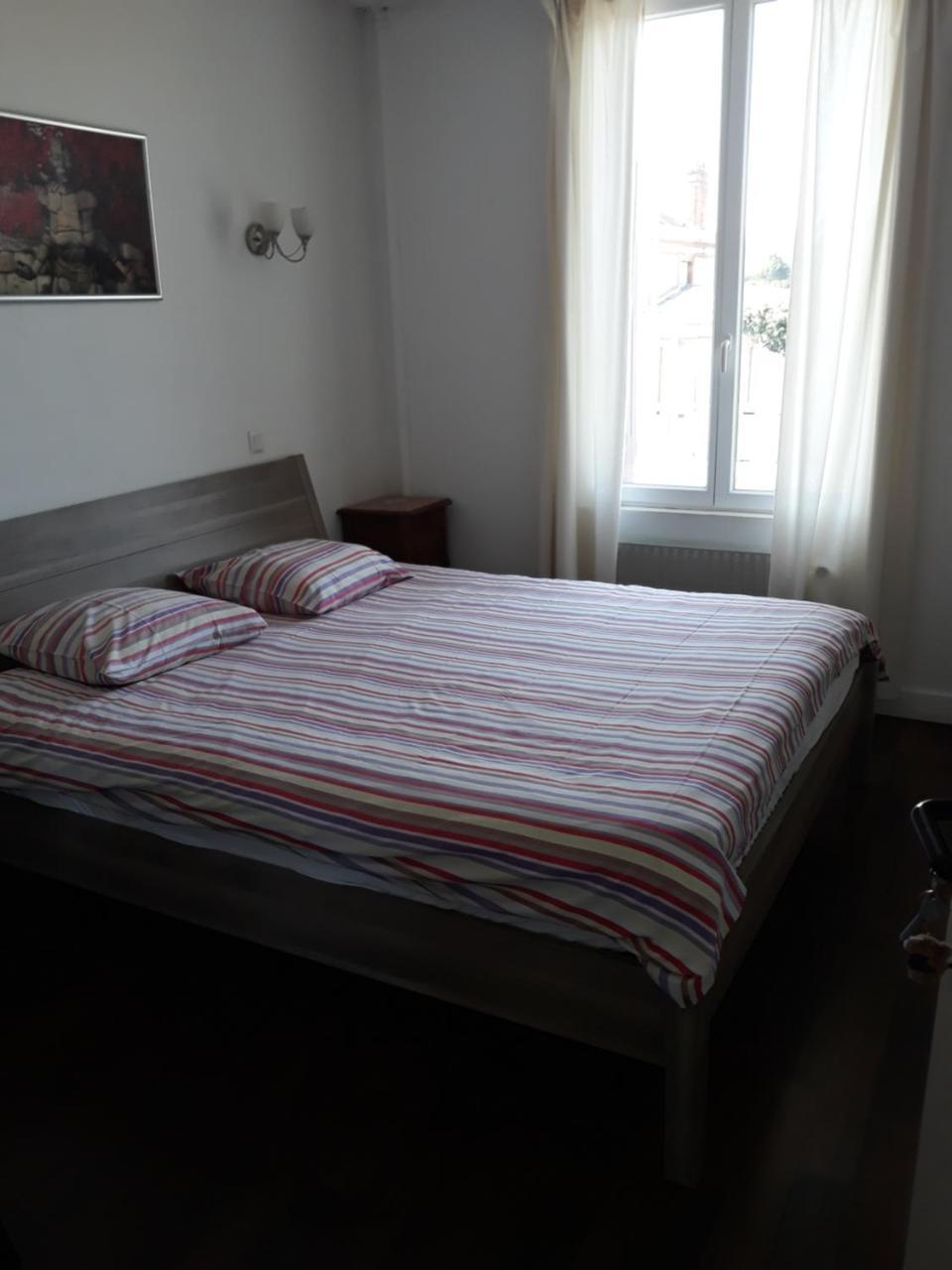 Hotel De La Gare Sainte-Gauburge-Sainte-Colombe Zewnętrze zdjęcie